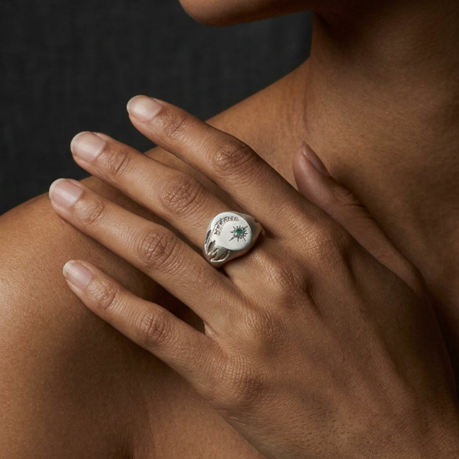 Hand engraved Lily of the Valley signet ring in 940 Silver on hand by Mier Theo